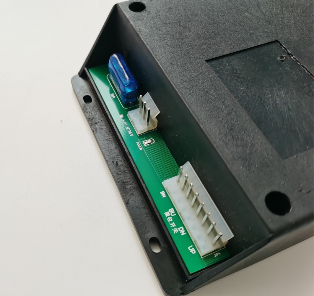 Bedieningskast voor tandartsst - Lab Equipment recensie en prijs
